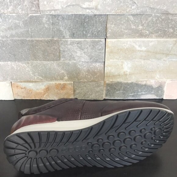 ECCO Men's Astir Dress Sneaker - Picture 8 of 10